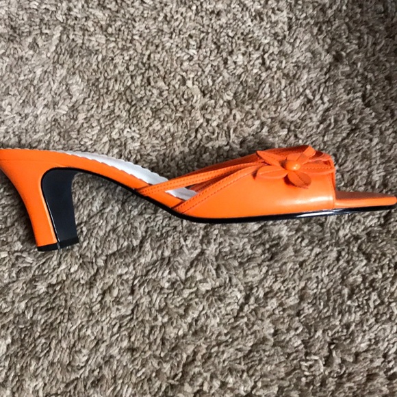 Sandals - Picture 3 of 5